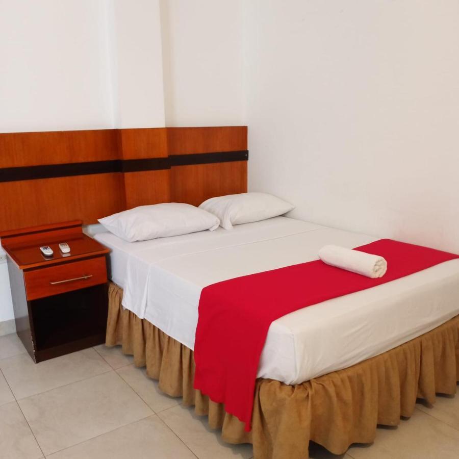Hoteles En Guayaquil - Suites Guayaquil Cerca Del Aeropuerto Eksteriør billede