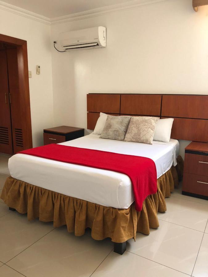 Hoteles En Guayaquil - Suites Guayaquil Cerca Del Aeropuerto Eksteriør billede