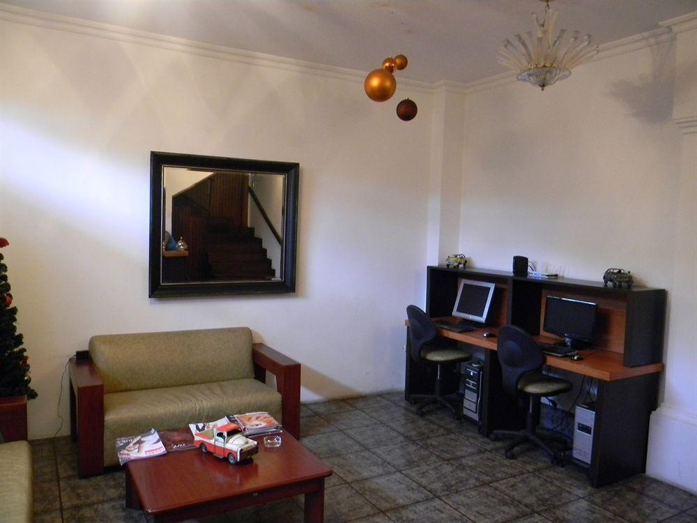 Hoteles En Guayaquil - Suites Guayaquil Cerca Del Aeropuerto Eksteriør billede