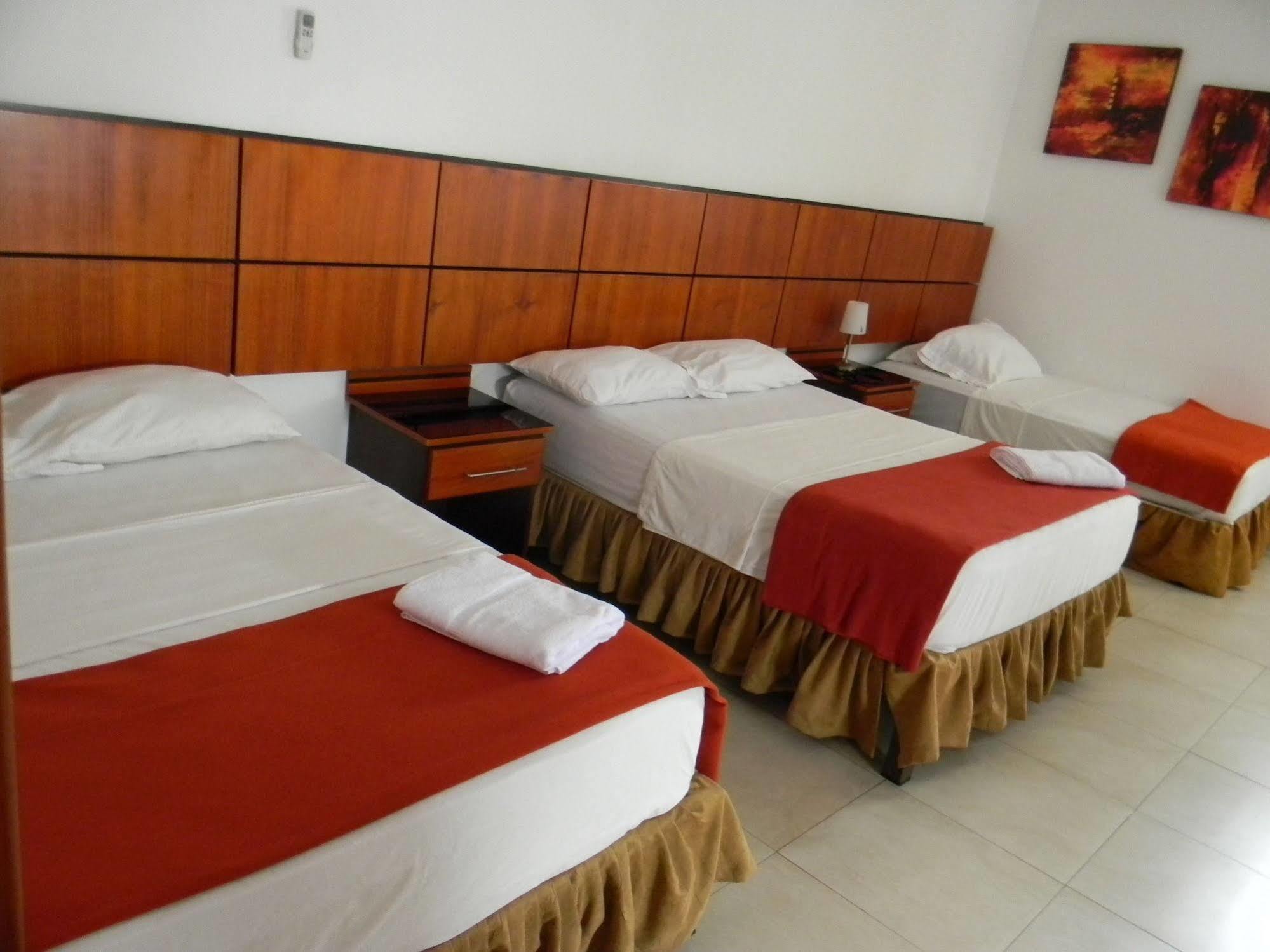 Hoteles En Guayaquil - Suites Guayaquil Cerca Del Aeropuerto Eksteriør billede
