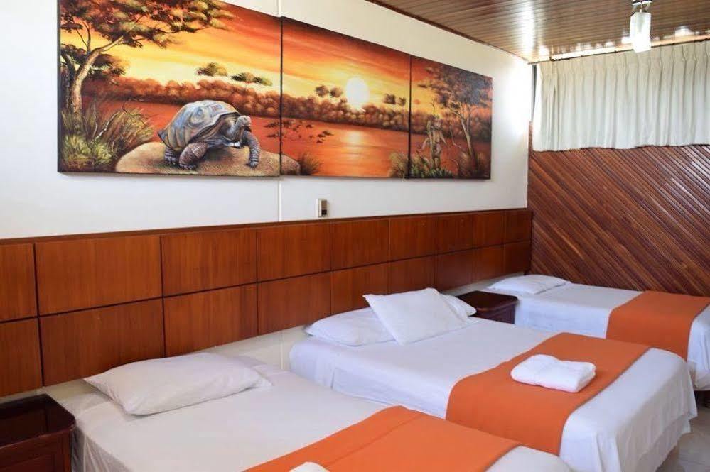Hoteles En Guayaquil - Suites Guayaquil Cerca Del Aeropuerto Eksteriør billede